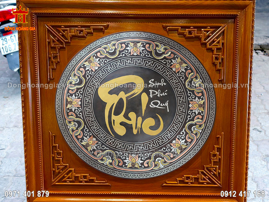 Treo tranh chữ phúc giúp thu hút may mắn tài lộc đến cho gia chủ